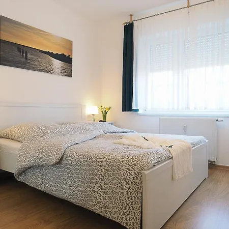 Alte Reihe 10 - Silbermoewe 1 아파트 징스트