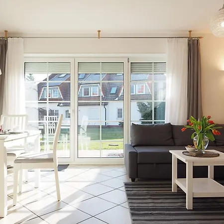 Alte Reihe 10 - Silbermoewe 1 아파트 징스트